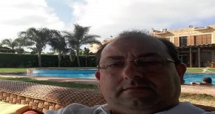 الساعة تهنىء محمود بك سرحان بعيد ميلاده