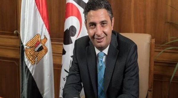 اعفاء متخطين سن المعاش والمستشارين من مناصبهم بوزارة التموين
