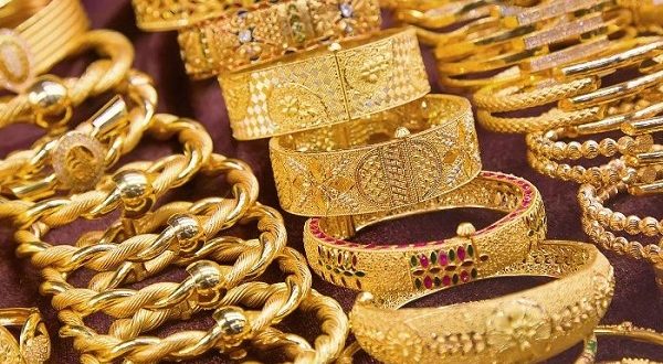 استقرار الذهب منتصف تعاملات اليوم الاثنين 5/5/2025