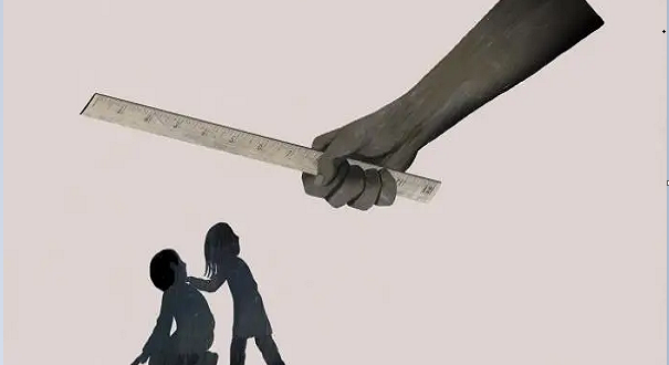 بالتفاصيل.. اعتداء معلمة على طفل مريض سكر