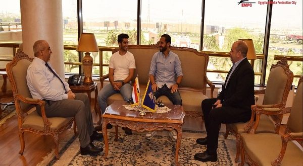 النجم المصرى العالمى مينا مسعود يزور مدينة الإنتاج الإعلامى ويشيد بإمكانياتها