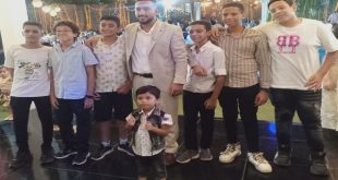 من التدريبات للزفة.. سباحو النصر يشاركون الكابتن أحمد العطار فرحته ويهنئونه بالخطوبة