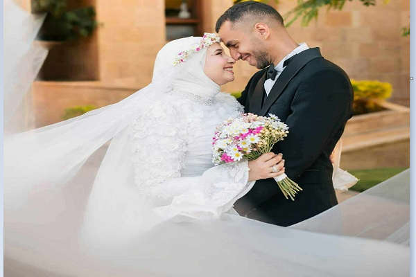 الساعة تهنىء مصممة الازياء رشا امين بزفاف ابنها
