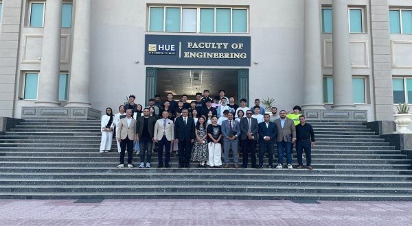 "جامعة حورس بدمياط تستقبل وفدا طلابيا صينيا لتعزيز التعاون الدولي"
