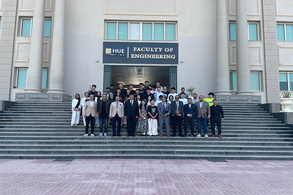 "جامعة حورس بدمياط تستقبل وفدا طلابيا صينيا لتعزيز التعاون الدولي"