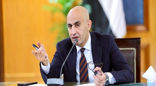 مناهج عالمية وحوافز جديدة تصل لـ1000جنيه للمعلمين