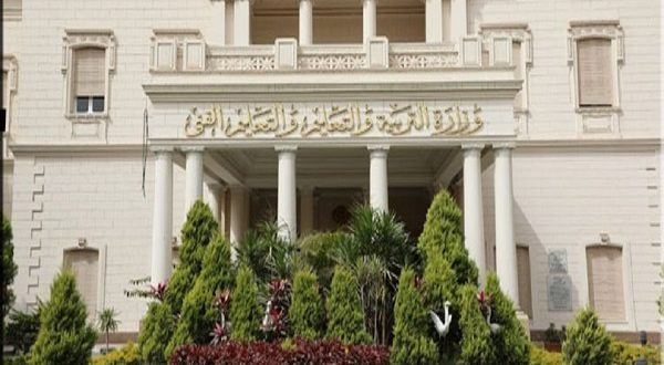 نفت مصادر مسئولة بمديرية التربية والتعليم في محافظة الجيزة