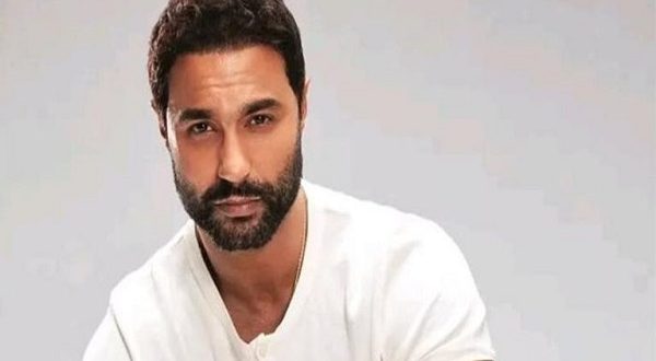 كريم فهمي يفضح أسراره: صراع مع الجلطات الرئوية وجروح الطفولة من التنمر