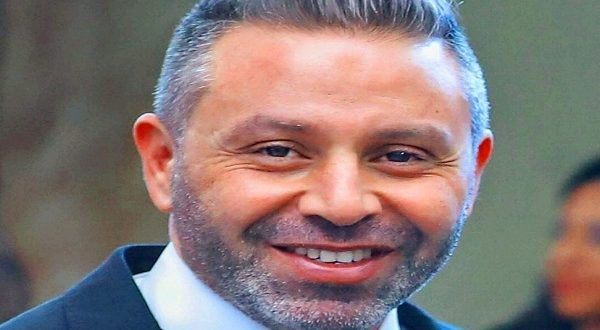 حازم إمام يكشف أزمة محمد السيد: "يحلم بأوروبا ويتهرب من تجديد عقده مع الزمالك