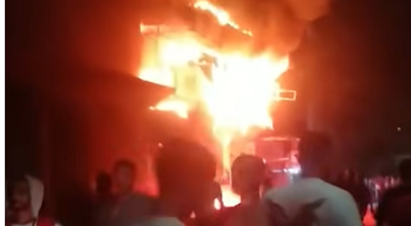 مأساة فيصل: 3 وفيات و8 إصابات بحريق شقة.. والعقارات المجاورة تُخلى