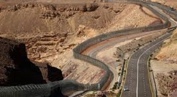 اسرائيل تعلن الحدود مع مصر منطقة عسكرية... وبن غفير يرحب