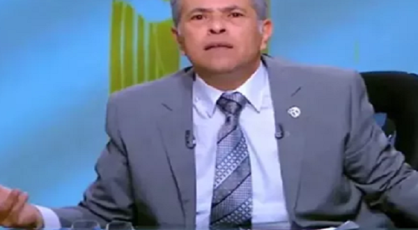 عكاشة يُحْبَس شهرًا ويُغْرَم 225 ألفًا لتهربه من نفقة طفله