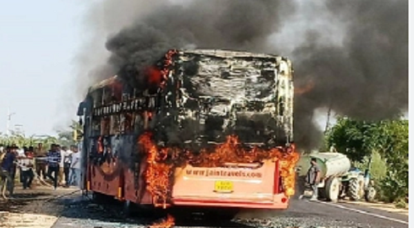 مأساة طريق الحج... 45 قتيلاً هندياً في تصادم حافلة معتمرين بشاحنة بين مكة والمدينة المنورة