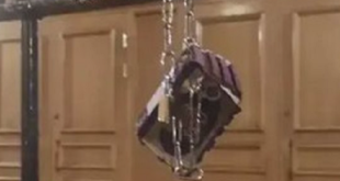 إدانة واسعة.. مصحف مثقوب بـ6 رصاصات أمام مسجد ستوكهولم