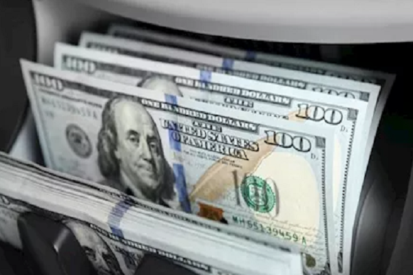 استقرار سعر الدولار أمام الجنيه المصري في أول أيام 2026