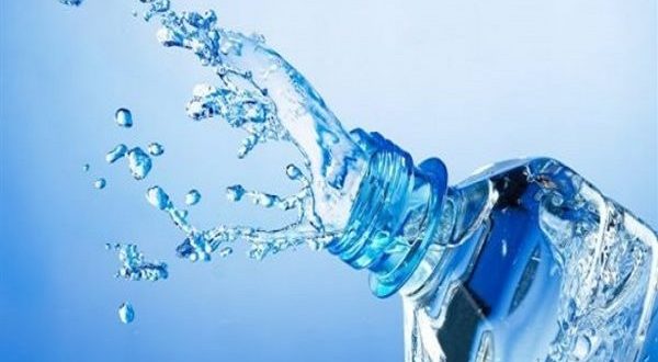 نواب يطالبون بتحقيق مستقل بعد ذعر شعبي بسبب فيديوهات «الأكيلانس» عن تلوث مياه معبأة