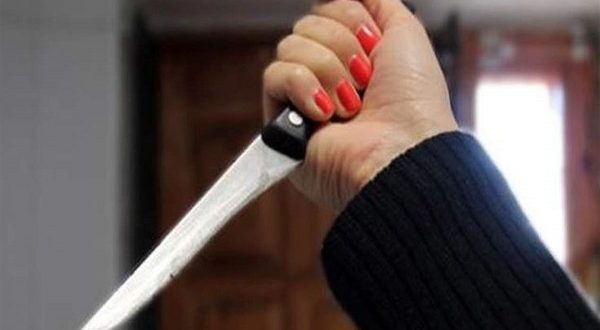 أم تُنهي حياة ابنتها المعاقة وتُحاول تضليل الشرطة بمشهد انتحار مزيف