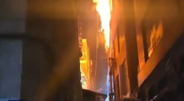 بينهم أب وابنه ونجل صاحب المول.. مصرع 5 أشخاص في حريق بسوق الخواجات بالمنصورة