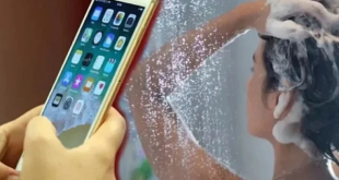 تشغيل مفاجئ لفيديو في الحمام يُصيب شابة تركية بالذعر