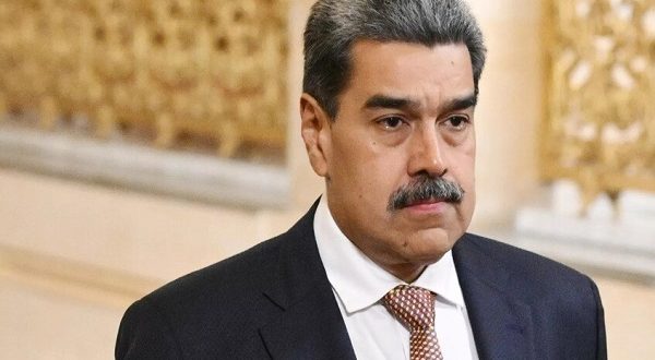 فنزويلا تشكل لجنة لتحرير مادورو بعد "اختطافه" إلى أمريكا