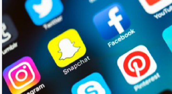 مصر نحو حظر السوشيال ميديا للأطفال تحت 16 عامًا