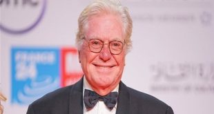 توضيح من حسين فهمي.. السينما الجزائرية فخر للعرب وتصريحاتي حول "السعفة الذهبية" كانت نظرية وعفوية