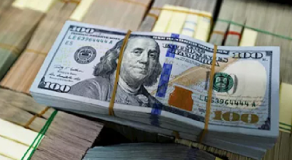 ثبات فوق حاجز الـ 53.. استقرار سعر الدولار أمام الجنيه في مستهل تعاملات الاثنين