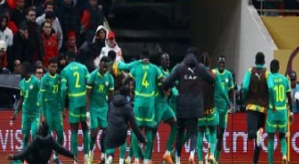 زلزال في "كاف".. السنغال تهدد بالانسحاب التاريخي بعد تجريدها من لقب أمم أفريقيا