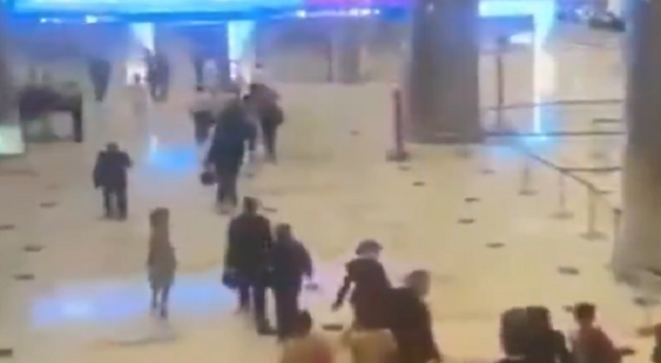 دفاعات الإمارات تحبط هجوماً واسعاً بـ 346 هدفاً إيرانياً