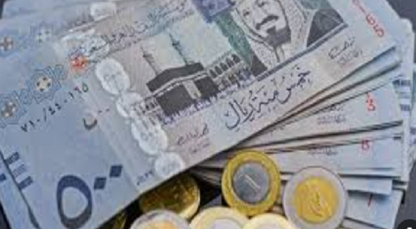 قفزة تاريخية.. الريال السعودي يتخطى حاجز الـ 14 جنيهاً