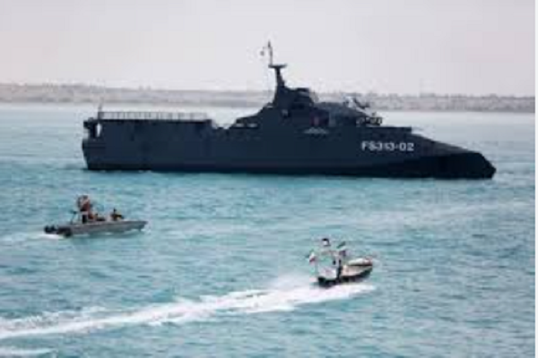 "أسطول البعوض".. سلاح إيران غير التقليدي الذي أربك حسابات "المدمرات" الأمريكية