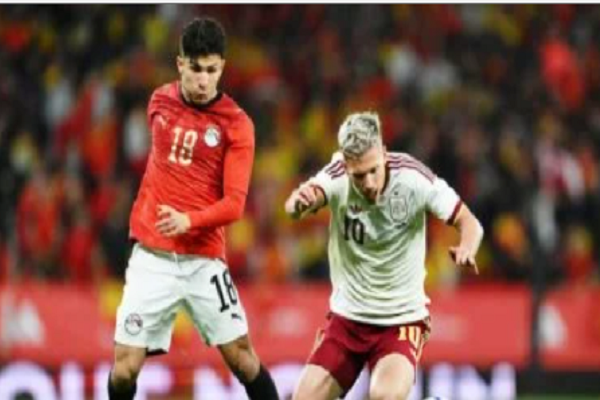 بـ"هدية مصرية".. صياح الديوك الفرنسية يعلو قمة التصنيف العالمي بعد غياب