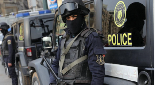 سقوط عصابة "انتحال الشرطة" في العمرانية.. سرقة 2.7 مليون جنيه بأسلوب الخداع والرهبة