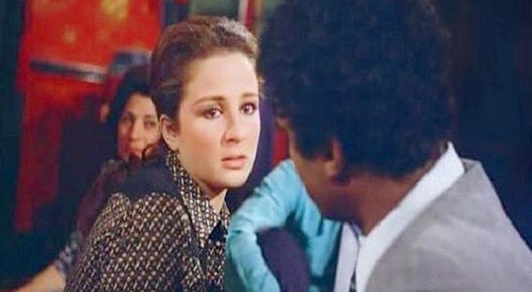 النمر الأسود والجميلة.. الحادث الذي أطفأ شرارة الحب بين أحمد زكي ونجلاء فتحي