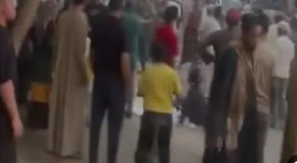 النيابة تصرّح بدفن "ضحايا أبنوب" الصادمة.. وخروج الجثامين وسط بكاء المئات