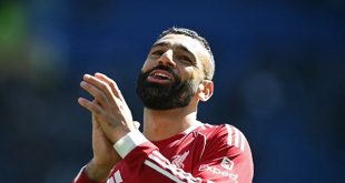 دموع الفراق تقترب.. عائلة محمد صلاح ترفض تشجيع فريقه الجديد وتتمسك بـ "الريدز"