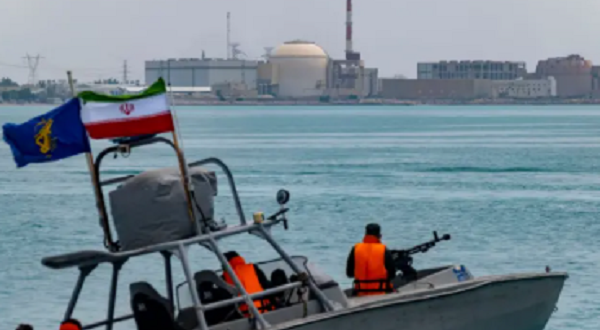 بين "فخ الثقة" والشروط الصارمة.. طهران تبدأ الليلة كسر الحصار البحري وتحدد مهلة الـ 60 يومًا لترامب