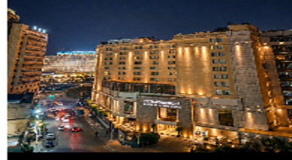 "Landmark Hostel Cairo " بوابتك السحرية لقلب القاهرة التاريخية