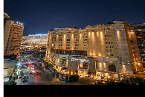 "Landmark Hostel Cairo " بوابتك السحرية لقلب القاهرة التاريخية