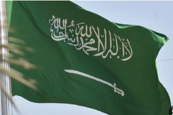 «سعودي جازيت»: هجمات الحوثي تتجاوز الخطوط الحمراء وتحذيرات مكة تثير الجدل